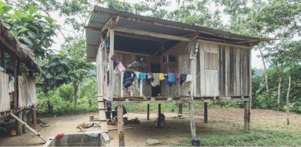Einfaches Wohnhaus einer Familie in Ecuador